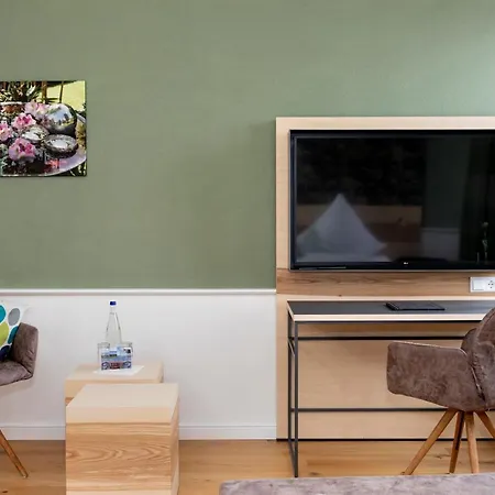 Der Loewen מלון 3*