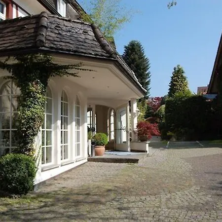 Der Lowen Hotel 3*