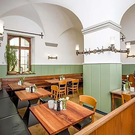 Der Loewen Hotel