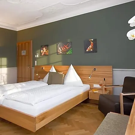 Hotel Der Loewen