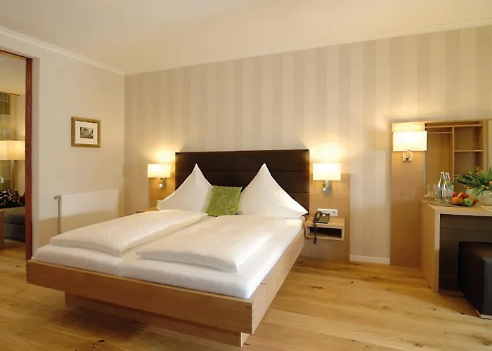 Hotell Der Loewen Hagnau