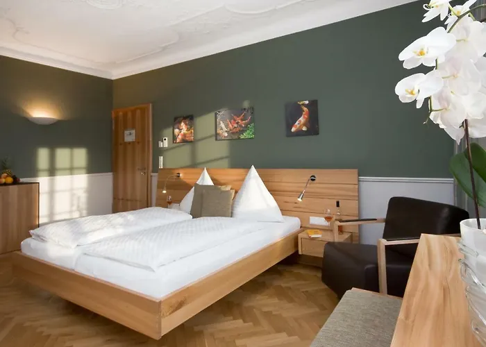 Hotell Der Loewen 3*